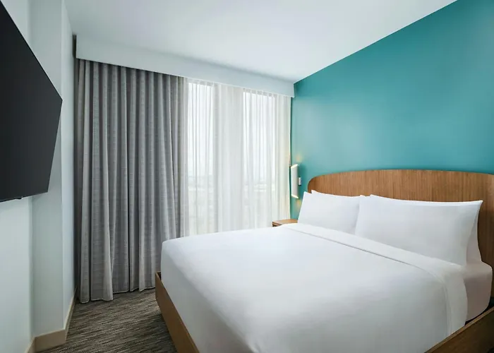 Element By Marriott North Norterra Hotel 3*