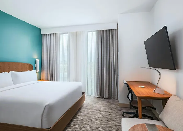 Element By Marriott North Norterra Hotel 3*