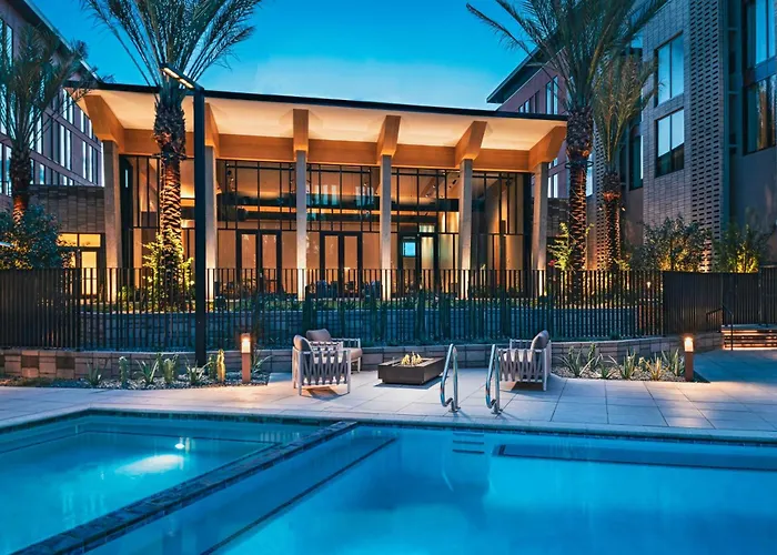Hotel Element By Marriott North Norterra 3*