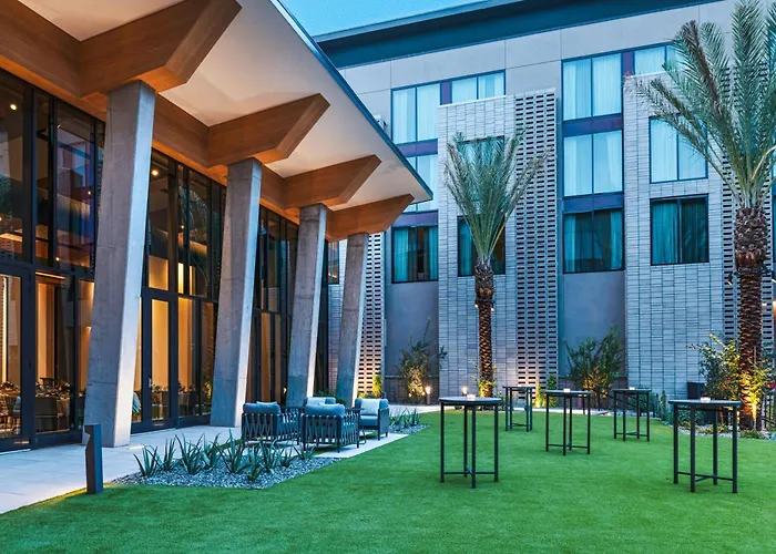 Hotel Element By Marriott North Norterra 3*