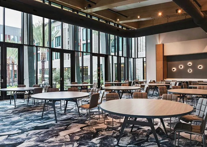 Hotel Element By Marriott North Norterra 3*